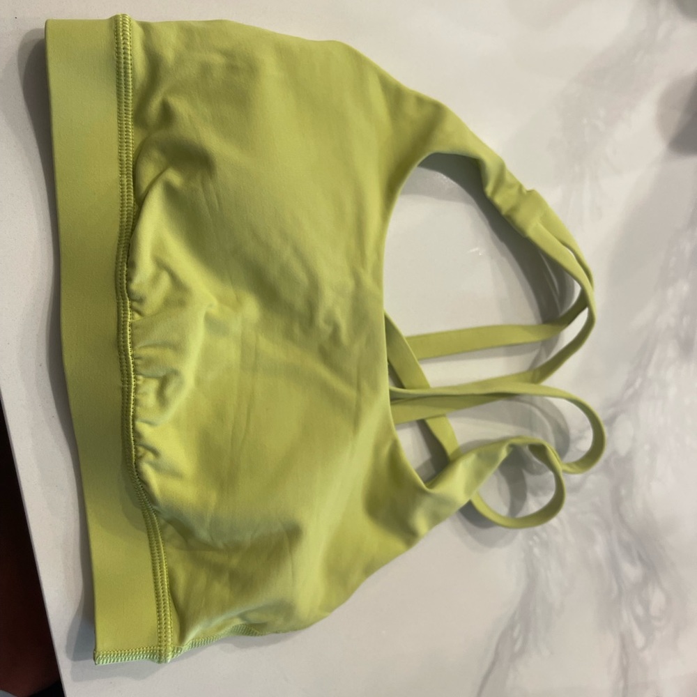 Lululemon sports bra
